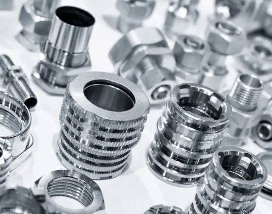 Quy trình gia công chi tiết máy bao gồm các bước sau